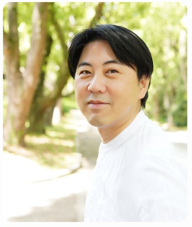 ココロ・エンタテインメントの公式サイト画面